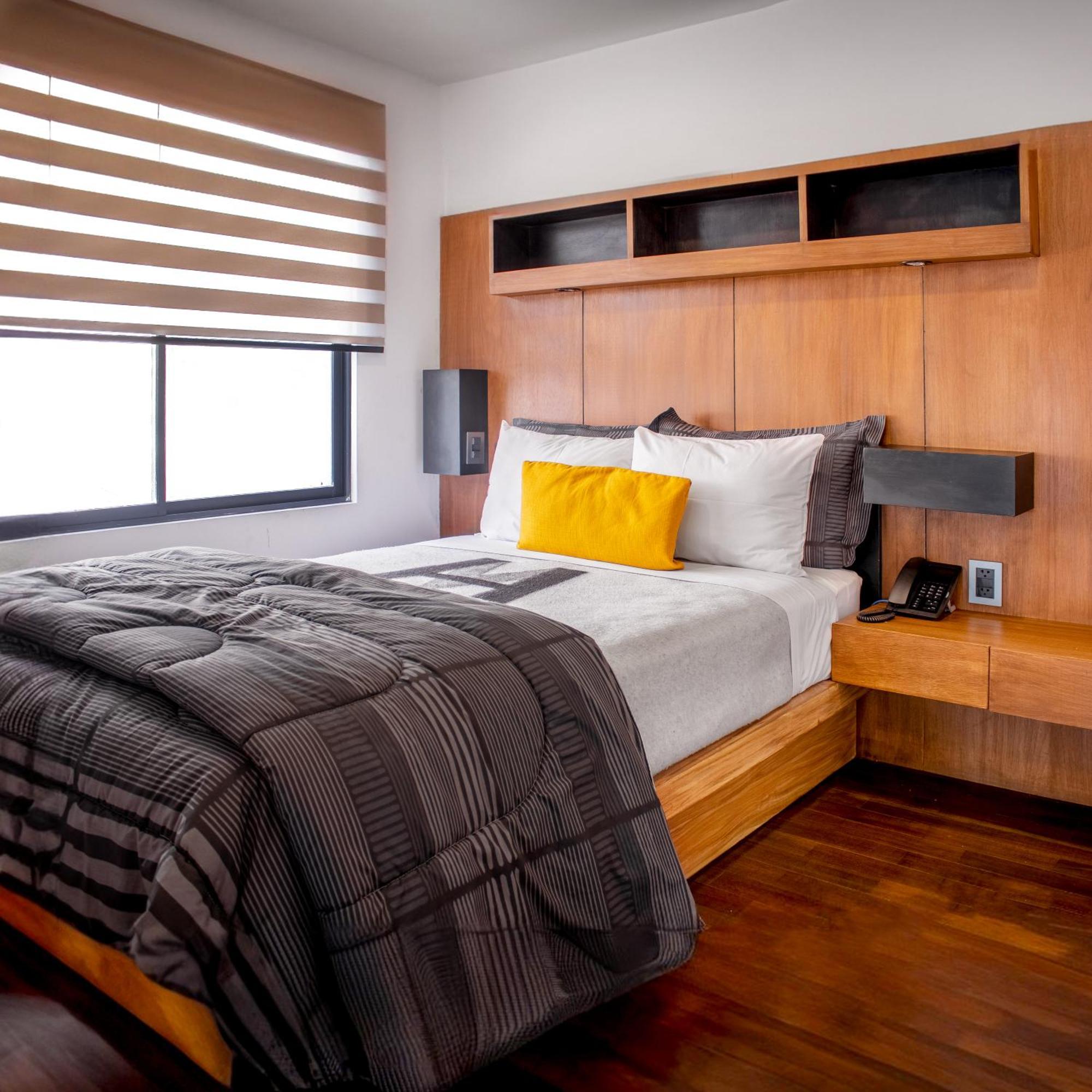 Madero Hotel & Suites La Paz Exterior photo